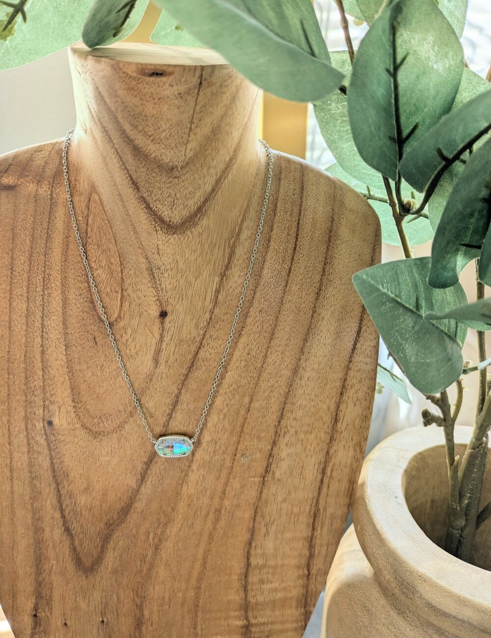 Kendra Scott Elisa Blue Pendant Necklace